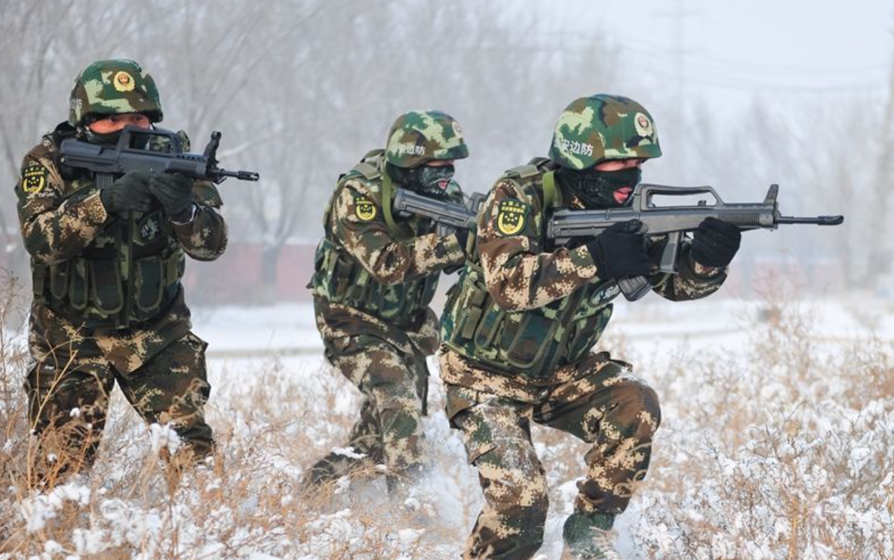 武警边防.jpg